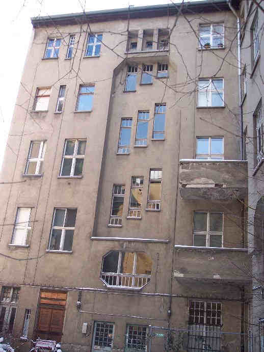 Wohnhaus zur Eisfabrik Köpenicker Str. 40/41